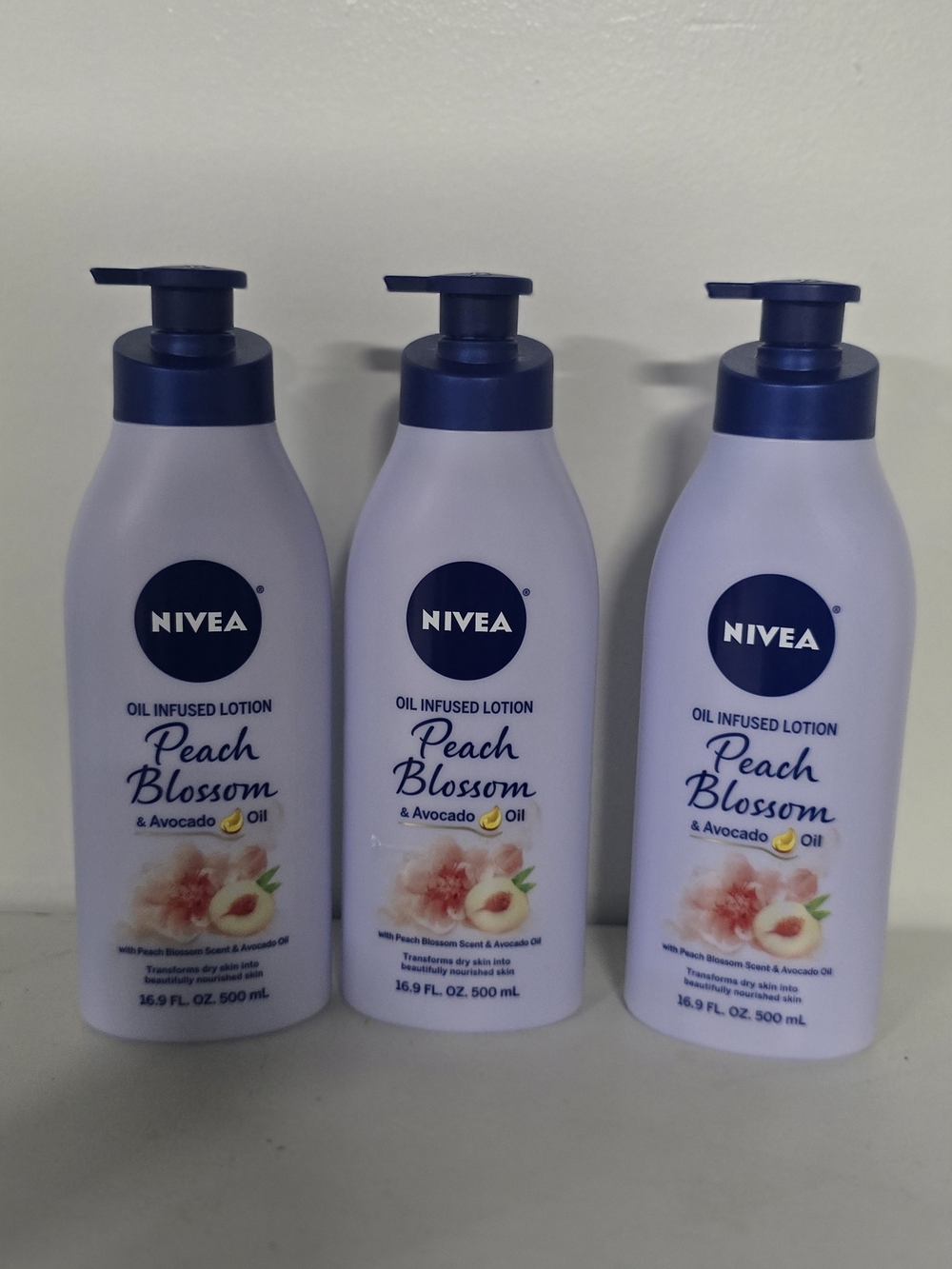 NIVEA Peach Blossom Oil-Infused Body Lotion - Soft Lilac